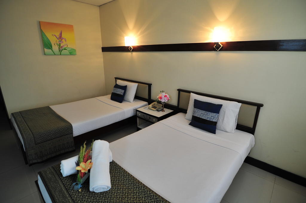 Navarat Heritage Hotel Kamphaeng Phet Exterior foto
